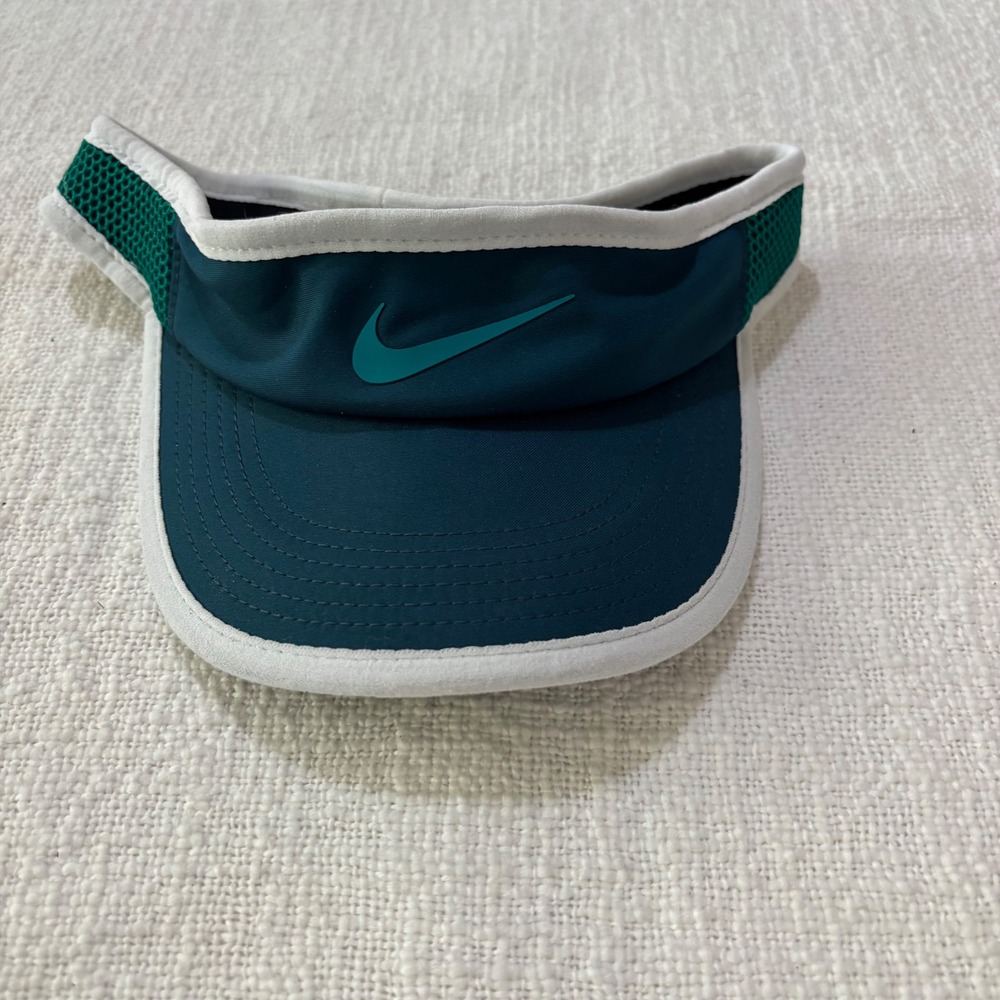 Nike Featherlight Dri-FIT Visor Teal White Green Mesh Athletic Sun Hat Womens